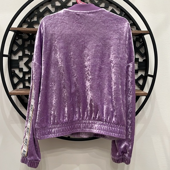 💜 Nike Velvet Track Jacket (Kids M). - Picture 6 of 6